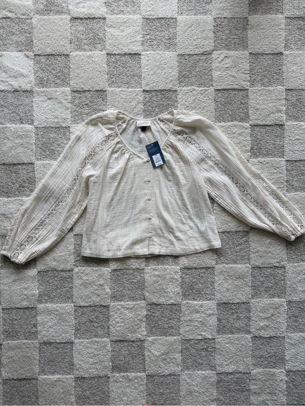 NWT Universal Thread Peasant Top